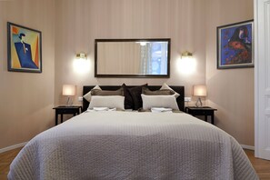 2 bedrooms, iron/ironing board, Internet, bed sheets