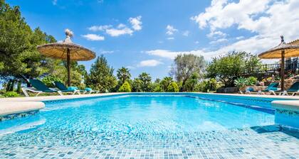 Majorcan finca Pollensa La Caseta with pool