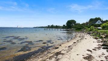 Tæt på stranden