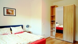 3 Schlafzimmer, Bügeleisen/Bügelbrett, Reisekinderbett, kostenloses WLAN
