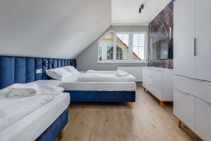 3 bedrooms, WiFi, bed sheets