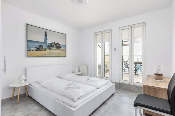 3 chambres, fer et planche à repasser, Wi-Fi, literie fournie