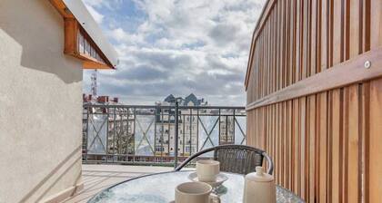 Spacious Apartment with Sea View | Baltic Park