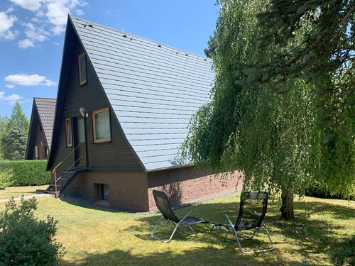 Directly at the Bleilochtalsperre - pure nature experience - Finnhütte Karli Saaldorf