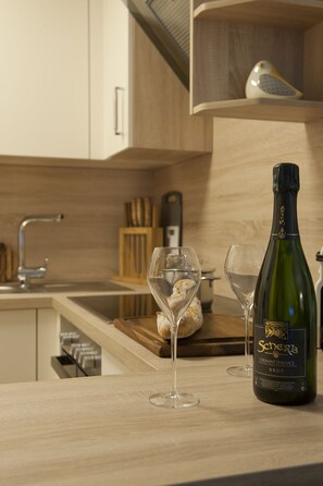 Fridge, microwave, oven, stovetop - Do you already know the magic of christmas? (Husseren Les Châteaux)