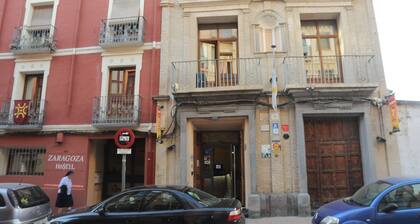 Albergue Zaragoza Hostel