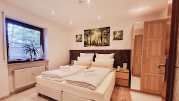 2 bedrooms, in-room safe, iron/ironing board, travel crib