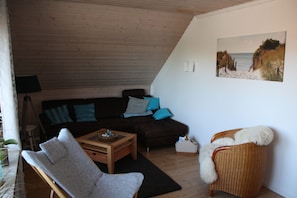 TV, books, stereo - Apartment Baltic Neustadt (Neustadt)