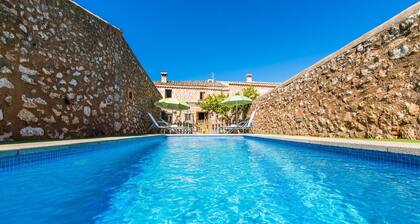 Finca con piscina Finca Maria Costitx en Mallorca