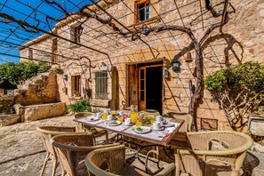 Restauration extérieure