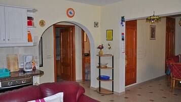 TV, books, stereo, printers