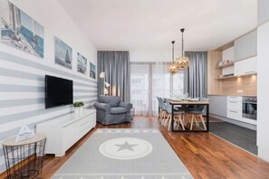 Interior - Spacious Apartment for 8 Persons | 3 Bedrooms, Balcony, Parking (Swinoujscie)
