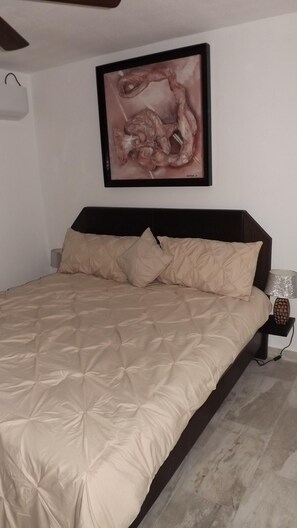 1 bedroom, in-room safe, iron/ironing board, WiFi
