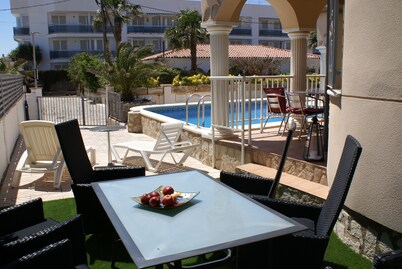 Beach villas Felix & Max ***** maximum vacation directly on the sea - more is not possible