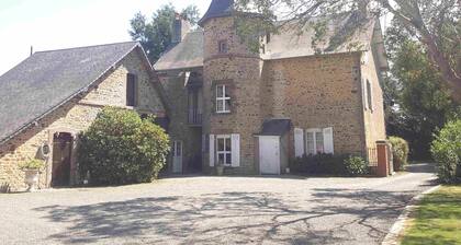 La LongÚre- Entre plages et bocage - Dépendance dans manoir de 1820