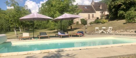 Piscine extérieure, piscine chauffée