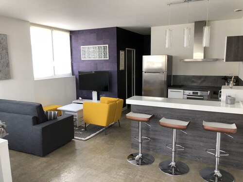 Contemporary apartment 