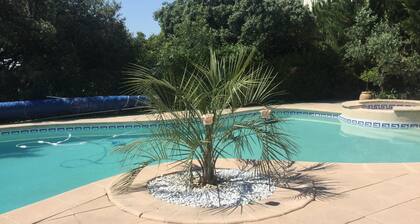 Toivotamme sinut tervetulleeksi tyypilliseen Provencen sydämessä sijaitsevaan kylään