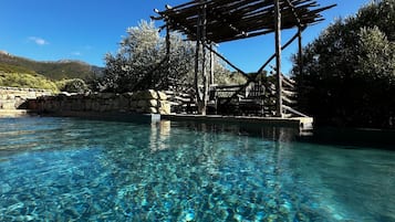 Udendørs pool
