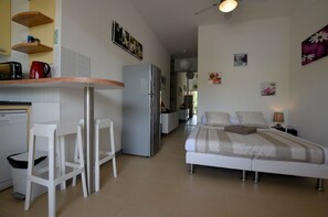 1 bedroom, desk, iron/ironing board, WiFi