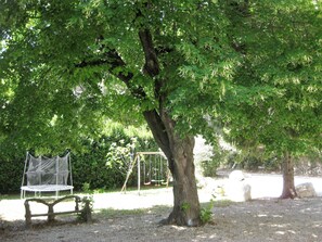 Children’s area - Gîte mas la Mounine (ground floor) (Orgon)