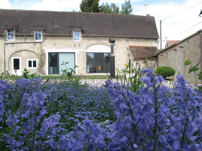 GITE IN THE FORMER FARM BUILDING SURROUNDED BY Pondichery SCULPTURE PARK