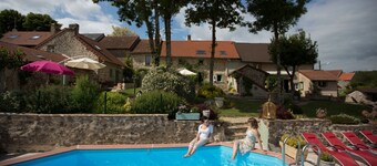 Bed and breakfast LA SUITE MARY CASSAT capacity 2 pers. Lounge and herbal tea room.