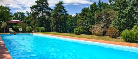 Piscine extérieure, piscine chauffée