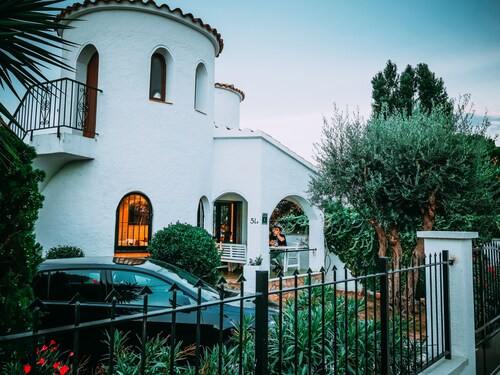 Nice Catalan villa with pool