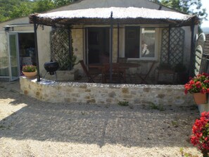 Outdoor dining - Cozy cottage with pool near Rocamadour (Pinsac)