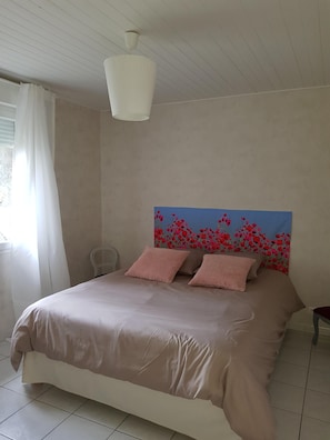 3 chambres, fer et planche Ă repasser, Wi-Fi gratuit, draps fournis