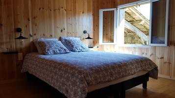 2 chambres, fer et planche Ă repasser, Wi-Fi, draps fournis