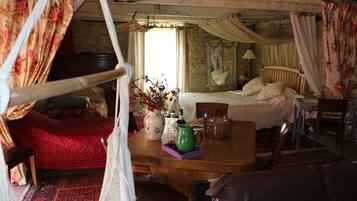 1 bedroom, iron/ironing board, travel crib, free WiFi