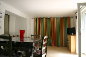 Dining - Charming comfortable studio at the foot of the Madres massif (campome)