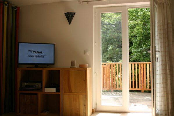 Interior - Charming comfortable studio at the foot of the Madres massif (campome)