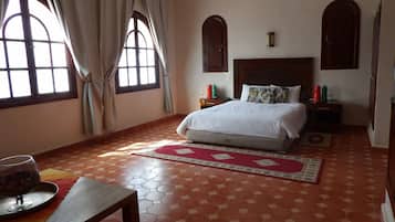 1 bedroom, in-room safe, free WiFi, bed sheets