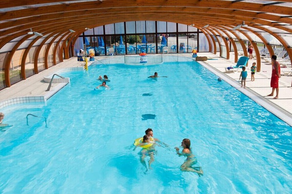 Innenpool, beheizter Pool