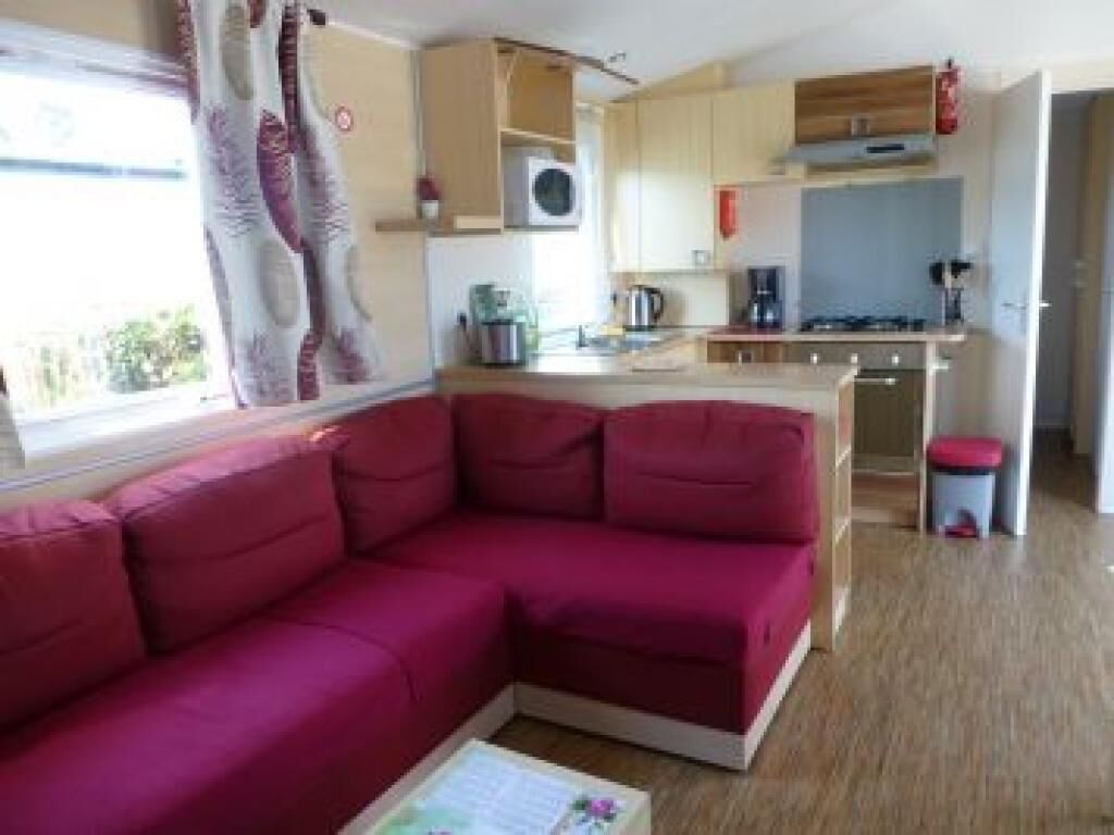 Kylskåp, mikrovågsugn, ugn och spishäll