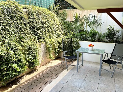 BaskoParadis I Apt Design I Adapted reduced mobility I Bed 160 I Terrace I Patio