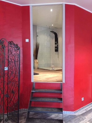 Interior - Jacques' workshop (Villy)