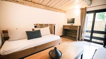 1 slaapkamer, een strijkplank/strijkijzer, gratis wifi, beddengoed