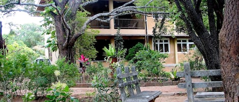 Enceinte de lâhĂ©bergement