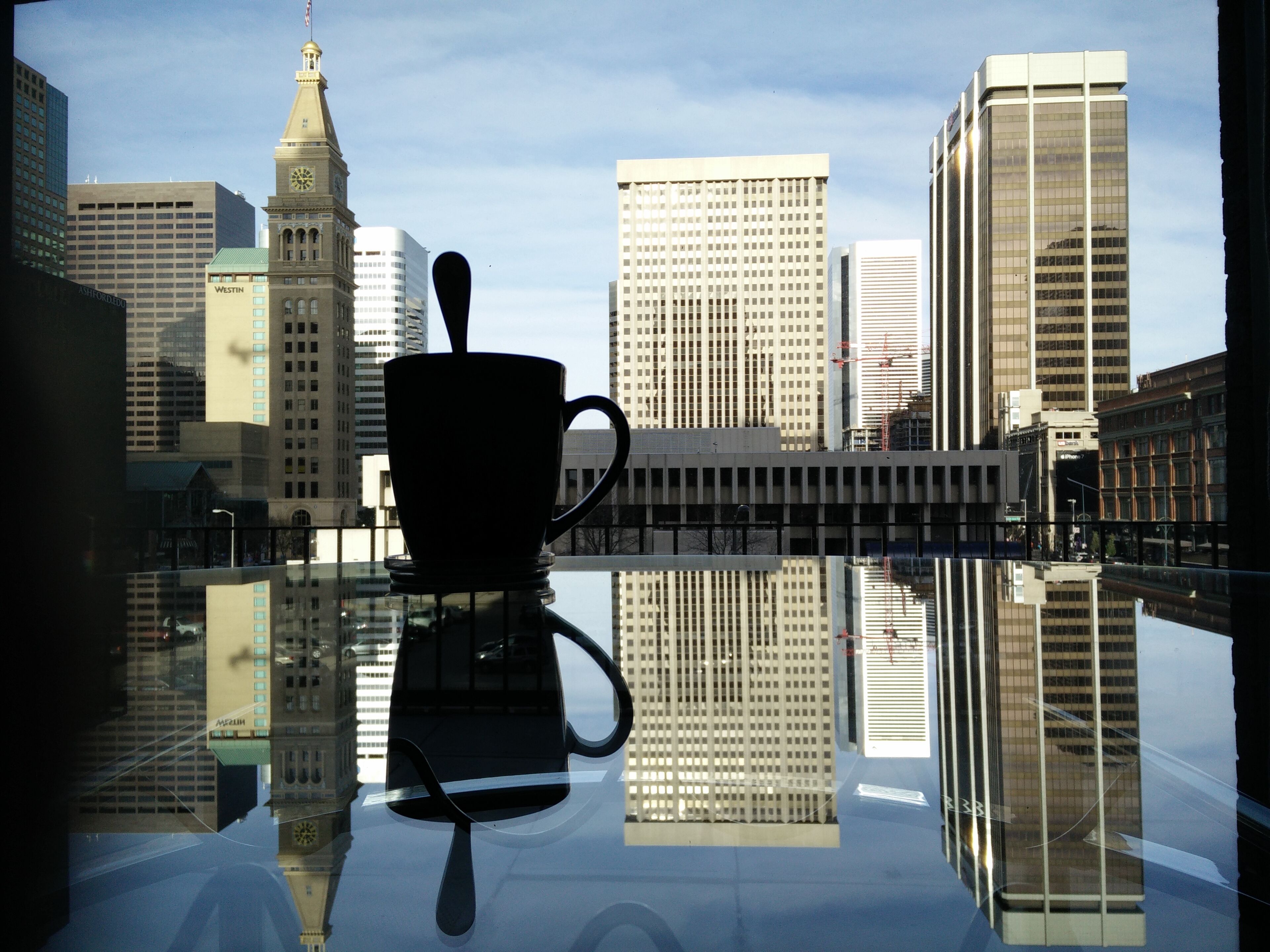 DENVER SUITE CENTRAL LOCATION, BREATHTAKING VIEWS, GREAT AMENITIES, FREE PARKING