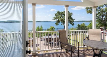 Beachcomber at CrossTimbers Marina