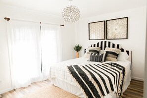 2 bedrooms, desk, iron/ironing board, travel crib