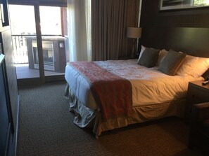 2 chambres, fer et planche à repasser, accès Internet, draps fournis