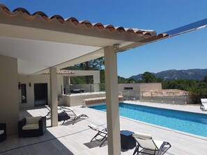 Outdoor pool, a heated pool