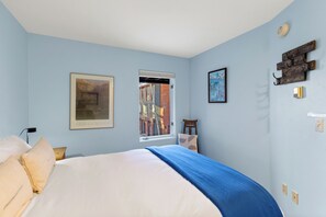 3 chambres, fer et planche à repasser, accès Internet, draps fournis