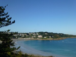 Beach nearby, beach towels - House completely renovated and modernized this year on the Côte de Granit Rose (Pleumeur-Bodou)