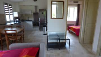 1 bedroom, iron/ironing board, free WiFi, bed sheets